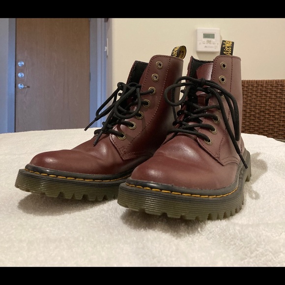 Dr. Martens Shoes - Dr Marten Boots Size 8